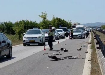 Përplasen dy automjete në aksin Fier-Lushnjë, 4 të plagosur dërgohen në spital