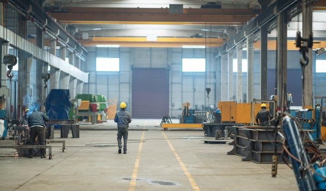 Të huajt në Shqipëri arrijnë rekordin e gati 39 mijë shtetasve  60  e tyre për të punuar