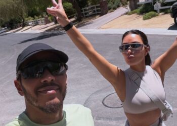Ishte duke shijuar pushimet me Hamilton, Kim Kardashianit i ndodh “gjëma”! Grabitësi i thyejnë shtëpinë