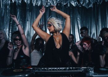 Bebe Rexha nominohet në kategorinë “Best Dance”/ Hiti “New Religion” përballë yjeve të muzikës ndërkombëtare