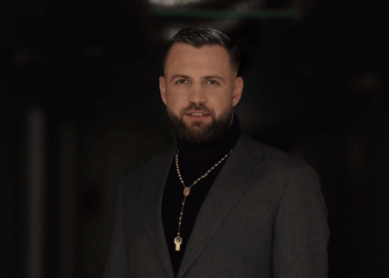 Pritet të fillojë transmetimin së shpejti, zbulohen detaje nga emisioni i ri i Luiz Ejllit