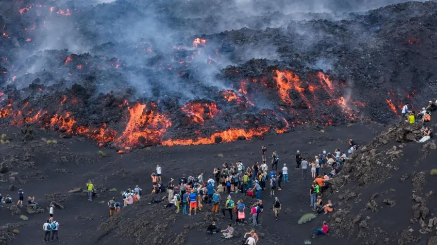 Tragjedi në Etna  Rrufeja godet turistin amerikan  humb jetën 30 vjeçari