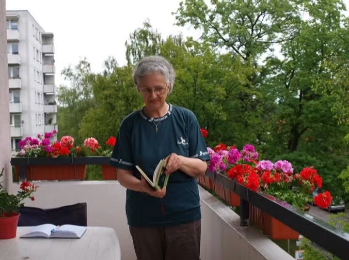  Një jetë e mbushur me dritë dhe profesionalizëm  