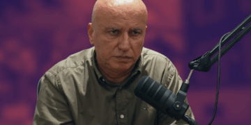 Mero Baze: 70% e myslimanëve shqiptarë janë bektashinj! Si i ‘zhdukën’ pas vitit 1991…