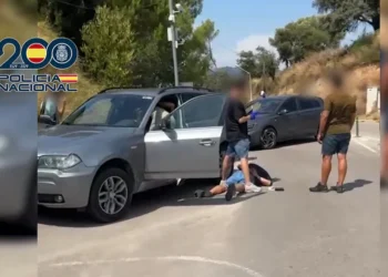 Trafikanti shqiptar mban peng për 10 ditë shoferin në Spanjë, humbi 500 kg kokainë me vlerë 30 milionë euro!