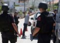 Kontrolle “blic” në Tiranë e Krujë, arrestohen 2 persona! Bllokohet një makinë luksoze, kapen armë e drogë