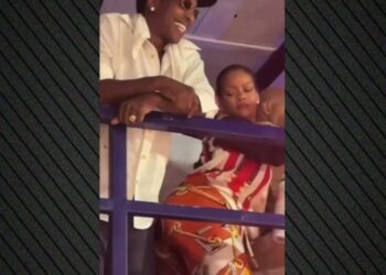 VIDEO / Momenti sensual i Rihannas dhe ASAP Rocky bëhet viral