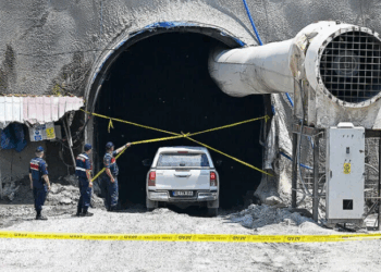 Shembet tuneli në Turqi, një viktimë -