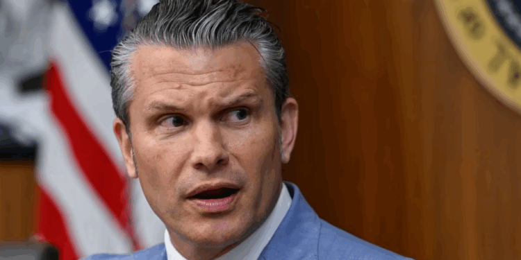 Hegseth: SHBA nuk e përjashton përdorimin e forcës ushtarake kundër Iranit -