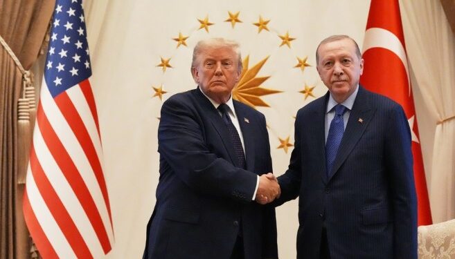 Erdogan zhvillon bisedë telefonike me Trumpin, Presidenca turke zbulon diskutimet -