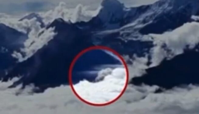 Kaosi me qindra të vdekur në Nepal, droni filmon momentin e shkëputjes së akullnajës që shkaktoi përmbytjet -