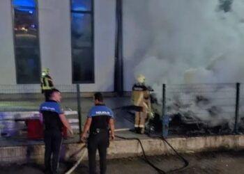 Zjarri shkrumboi fabrikën e jahteve, arrestohet djali i ministrit