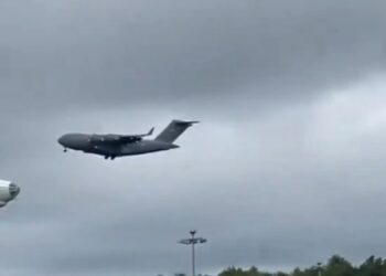 Misteri mbi misionin e uljes së avionit ushtarak amerikan në Moskë, Kremlini: Nuk kam informacion për këtë -