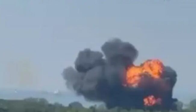 Rrëzohet një avion luftarak F-16 në Turqi gjatë stërvitjes, piloti i mbijeton incidentit (VIDEO) -