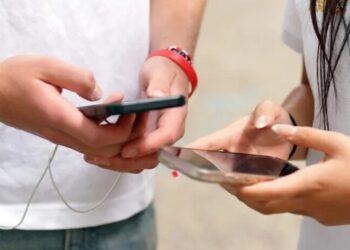 Bullgaria shqyrton kufizimin e mediave sociale për fëmijët pas rritjes së krimit dhe dhunës tek të miturit -