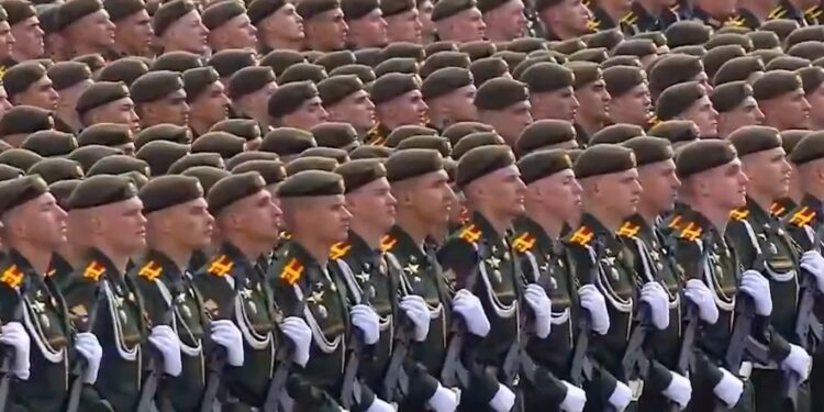Humbje drastike në vijën e frontit, Rusia mobilizon 600,000 trupa -