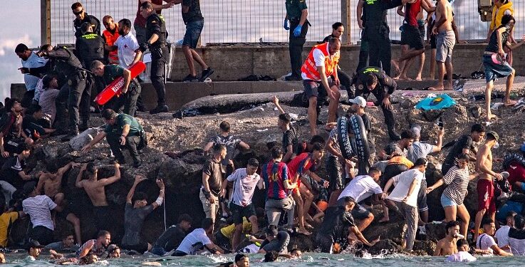 A mund ta përjashtojë BE-ja Spanjën nga zona Schengen për shkak të krizës në Ceuta? -