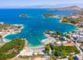 “Mund të eksploroni plazhet dhe qytetet historike”! Tabloidi “The Sun” rekomandon Shqipërinë