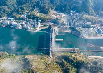 Kina synon ta rrisë në 50 % prodhimin e energjisë elektrike nga burime jofosile deri më 2030