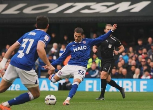 Anis Mehmeti i thotë jo Championship  sulmuesi kuqezi i Ipswich do që të luajë në Premier League