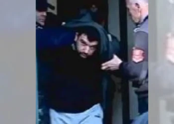 Organizoi vrasjen e Devi Kasmit përmes ish-komandos grek, kush është i dënuari përjetë që u ekstradua nga Rumania