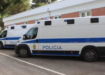 Shqipëria bëhet me autoburgje të blinduar, do të përdoren për transferimin e personave me rrezikshmëri të lartë!