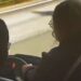 VIDEO/ Shoferi humb ndjenjat, pasagjerët heronj shmangin tragjedinë në pak sekonda! Momenti kur kontrollojnë autobusin me 50 udhëtarë
