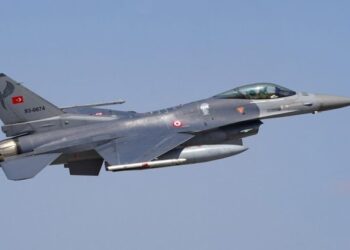 Rriten tensionet mbi Egje, Greqia akuzon Turqinë për 25 shkelje të hapësirës ajrore me avionë luftarakë “F-16” brenda ditës!
