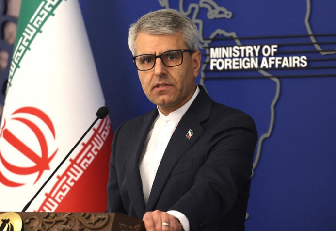 arrestimi-i-dy-diplomateve-iraniane-nga-franca-terbon-teheranin-e-patolerueshme-parisi-te-kerkoje-falje