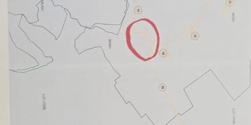 Skandali me mbetjet, Bashkia Rrogozhinë demaskon Qosen e Kavajës: Gënjen për kufijtë e bashkisë për t’i ikur përgjegjësisë!