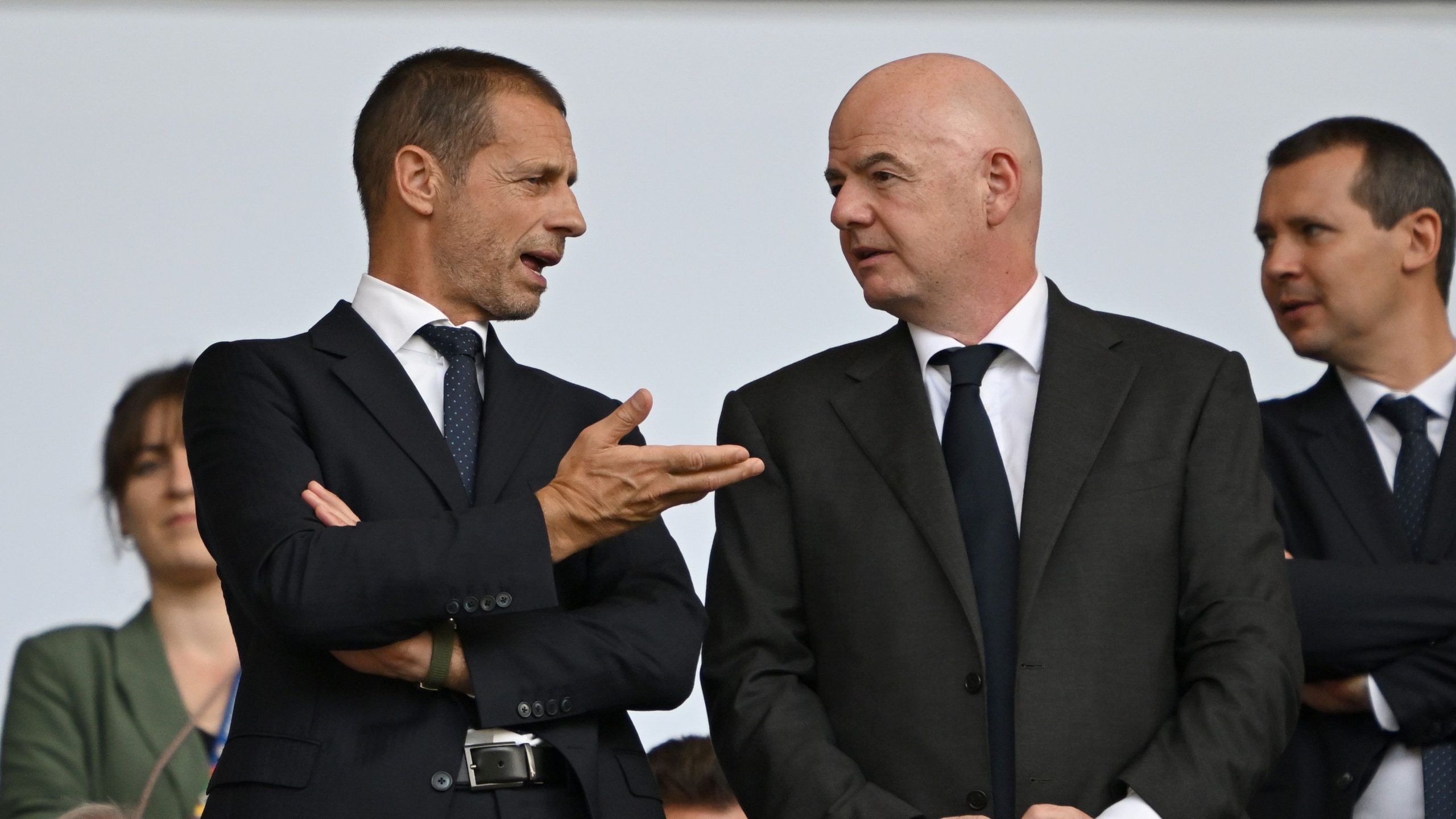 Lufta e topit  UEFA  CONCACAF dhe AFC  kundër Infantino s  Besim i tradhtuar nga mashtrimi 