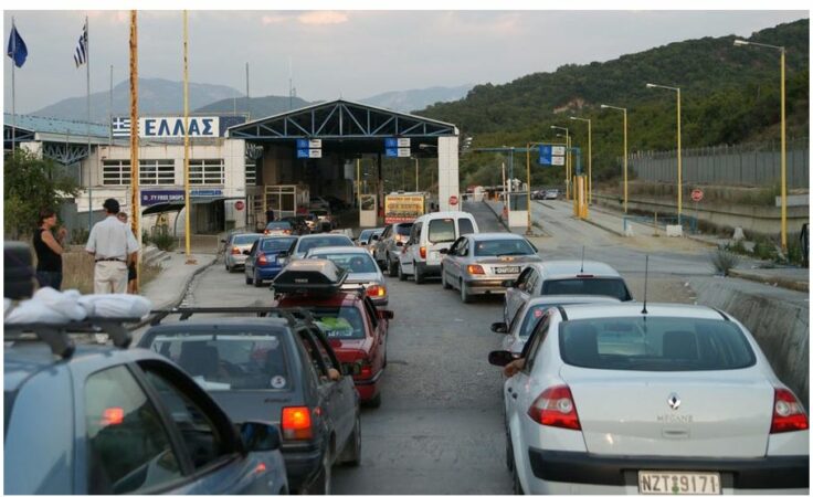 Sezoni veror  fluks rekord në Qafë Botë dhe Portin e Sarandës