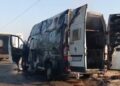 Defekti në sistemin e kondicionimit shkrumbon në Lushnjë furgonin që transportonte zogj fushe nga Maqedonia e Veriut! Shoferi…