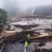 VIDEO/ Katastrofë natyrore në Hawaii, stuhia “Lala” shemb rrugë dhe ura! Bie një metër shi, 120 mijë banorë pa energji, shikoni pamjet