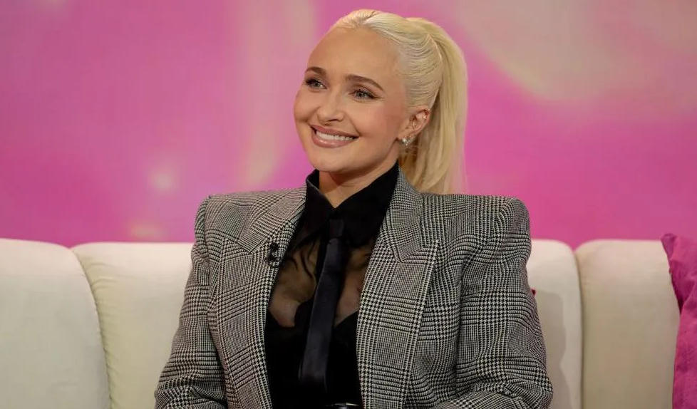 E trishtë  Ndahet nga jeta në moshën 36 vjeçare aktorja e serialit  Heroes   Hayden Panettiere