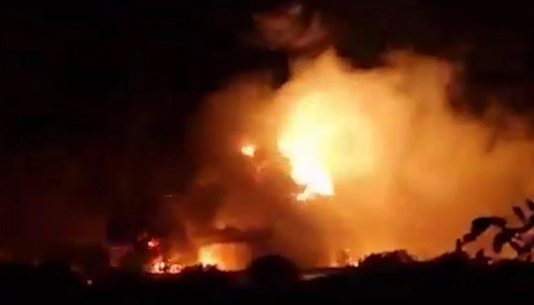 video-rebelet-huthi-bombardojne-arabine-saudite-te-pakten-11-te-vdekur-dhe-30-te-plagosur-goditet-edhe-rafineria-e-aramco