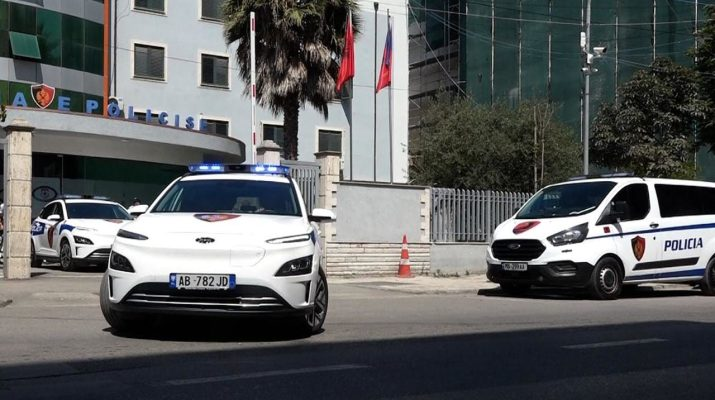 Ndodh në aksin Shkozet Shijak  makina përplas për vdekje 32 vjeçarin dhe  zhduket 