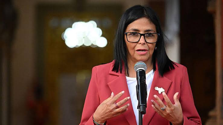 Venezuela konfirmon marrëveshjen historike të naftës me SHBA në
