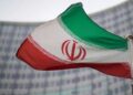Irani në bisedime me Omanin për të krijuar një rrugë të përkohshme për anijet përmes Ngushticës së Hormuzit -