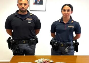 Hyri ilegalisht në Itali, shqiptari kapet në trafik kokaine! Paratë dhe droga të fshehura në koshin e plehrave dhe pas një fotografie