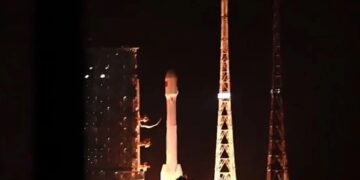 VIDEO/ Sateliti kinez shpërthen pak sekonda pas lëshimit, nuk funksionoi raketa! Shikoni momentin kur shkatërrohet