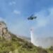 Rikthehet alarmi nga zjarret në Krujë, flakët u afrohen shtëpive! Nis evakuimi i banorëve në lagjen “Abaze”, ndërhyrje me helikopter