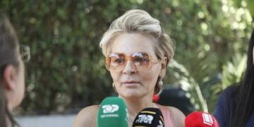 Pas paraqitjes në SPAK, Monika Kryemadhi shpjegon kërkesën për dëshminë e Ramës në gjyq