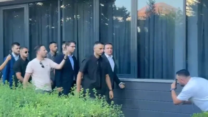 Negociatat për formimin e institucioneve  Kurti del pas tri orësh takim me Abdixhikun  Nuk kemi akoma një marrëveshje