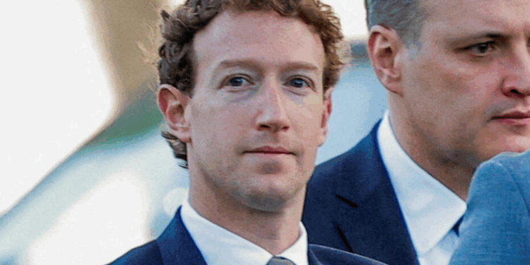 Zuckerberg i kërkon falje qeverisë indiane -