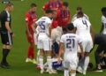 VIDEO/ E frikshme, Musiala humbet përsëri ndjenjat në fushë në miqësoren e Bayern! Shikoni pamjet tronditëse