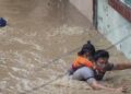 VIDEO/ Katastrofë në Nepal, të paktën 17 të vdekur dhe shumë të zhdukur nga përmbytjet masive e rrëshqitjet!