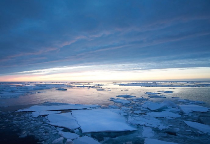 Fenomeni  El Nino   oqeanet arrijnë temperatura historike rekord  shkak edhe ngrohja globale 