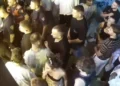 VIDEO E PLOTË/ Nga sherri mes rojeve te sulmi ndaj shefit të krimeve, pamjet zbardhin përplasjen në lokalin e Sarandës
