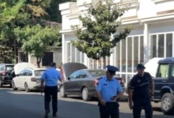 U plagos pranë shtëpisë në Shkodër, kush është Vladimir Bruçi! Dy vite më parë u rrah nga 6 persona për një vend parkimi, i biri…